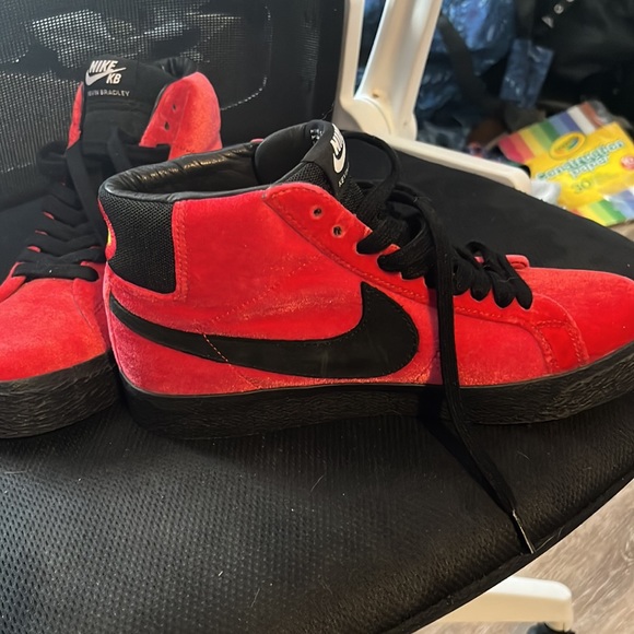 Brand new Kevin Bradley x Zoom Blazer Mid ISO SB 'Hell' - Picture 2 of 5